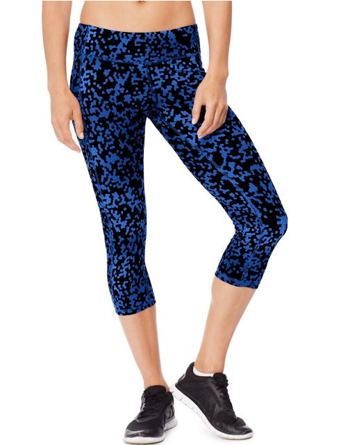 Hanes Sport™ Women's Performance Capri Leggings O9040