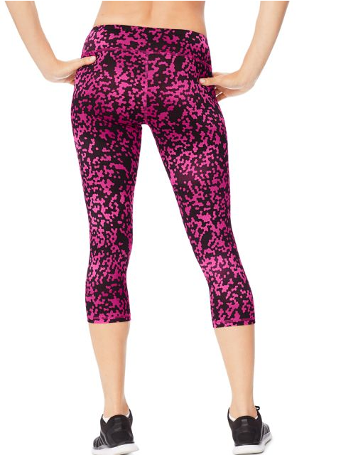 Hanes Sport™ Women's Performance Capri Leggings O9040